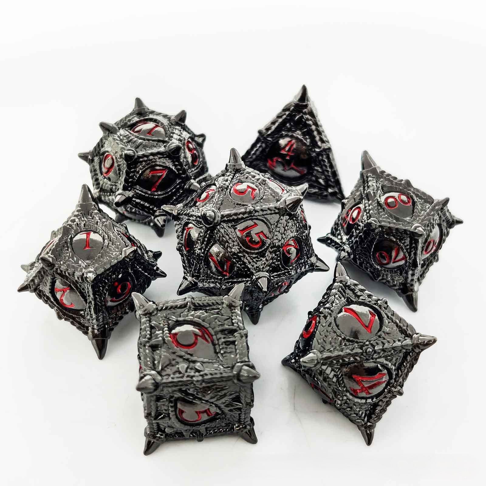 Metalowe Kostki Dungeon and Dr – Dice Tower Wooden recenzja i cena